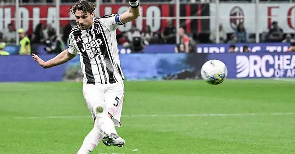 Ahi Locatelli: Juve loses its captain and the cornerstone of the midfield for (at least) three months.